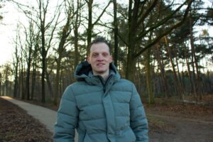 Frank in gesprek bij Rondje Politiek: ‘Iedereen verdient dezelfde kans’